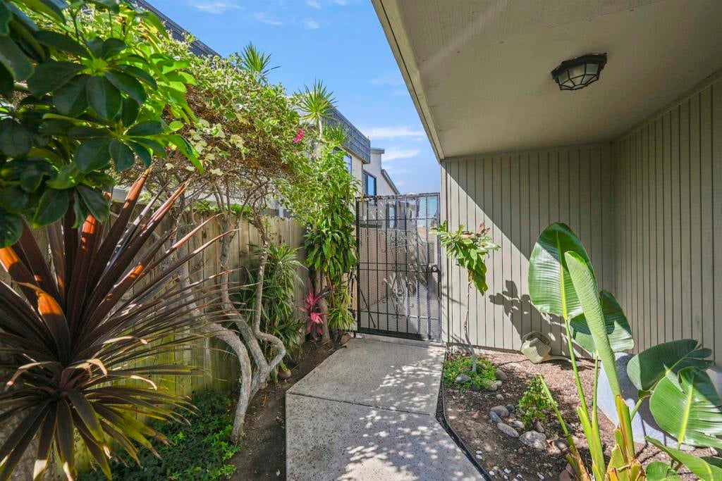 3644 Villa Terrace Apt #2