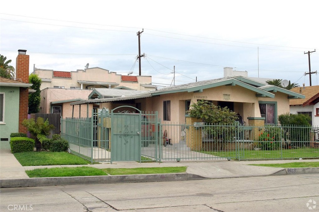 1403 Lemon Avenue