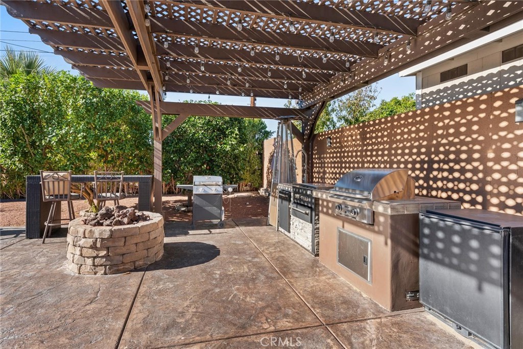 FIRST ADD TO DESERT HOT SPRINGS 4 - Residential