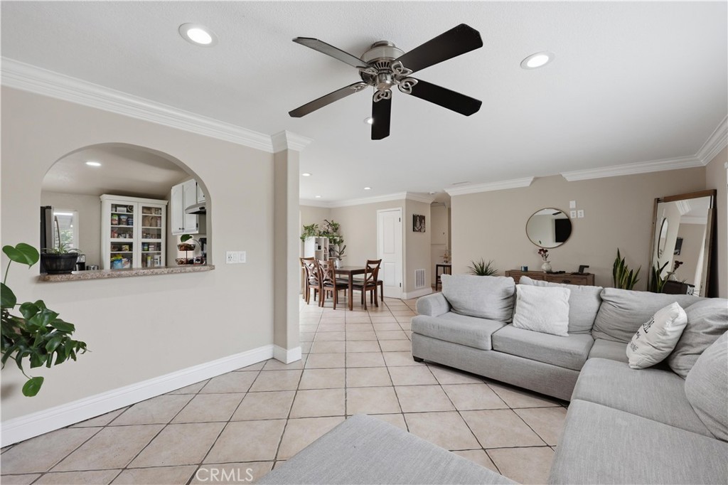 456 N Linden