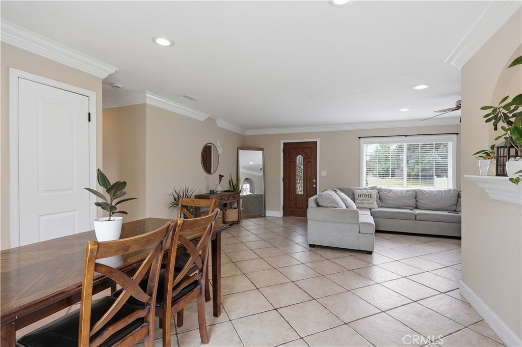 456 N Linden