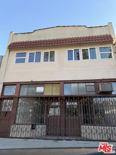 Photo of 14426 Friar Street, Van Nuys, CA 91401 (MLS # 25519519)