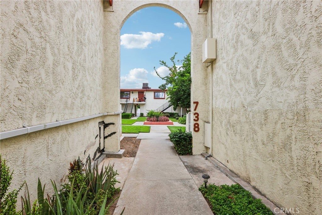 738 Chapel Ave Ave S 15, Alhambra CA 91801