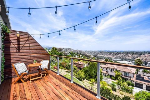 Tiny photo for 5725 Soledad Mountain RD, La Jolla, CA 92037 (MLS # 260013634SD)