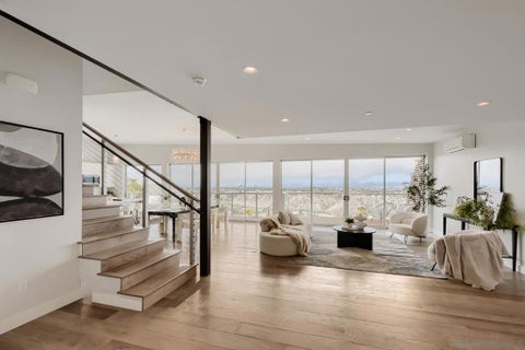 Photo of 5725 Soledad Mountain RD, La Jolla, CA 92037 (MLS # 260013634SD)