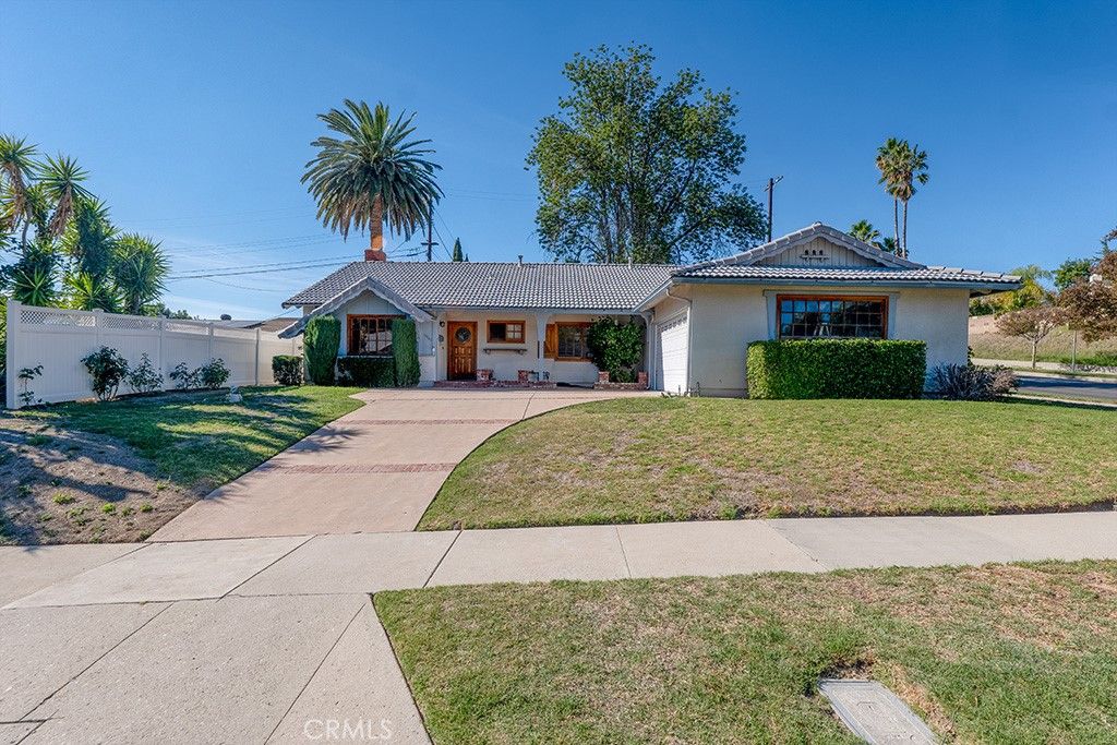 Photo of 11741 Odessa Avenue, Granada Hills, CA 91344 (MLS # SR25259203)