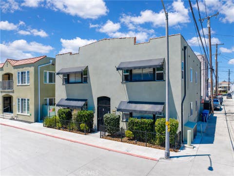Photo of 421 N Rose Ave, Long Beach, CA 90802 (MLS # PW26168879)