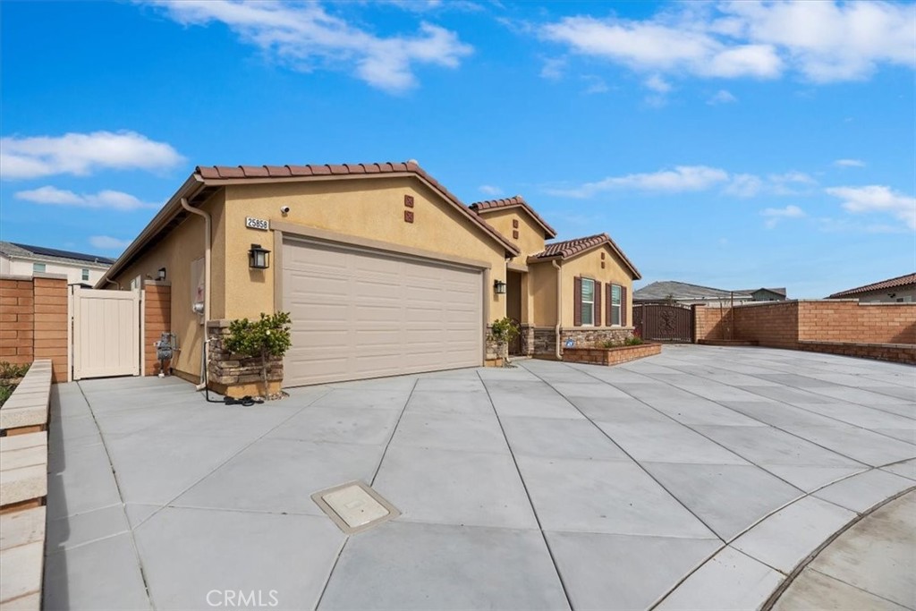 25858 Oak Springs Court