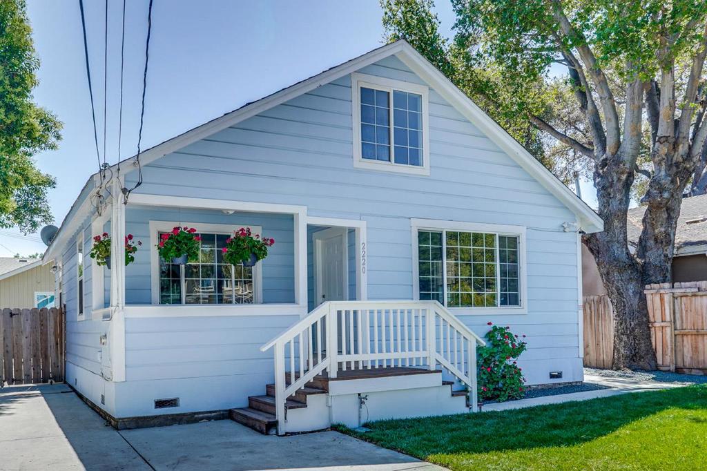2220 Ralmar Avenue, East Palo Alto CA 94303