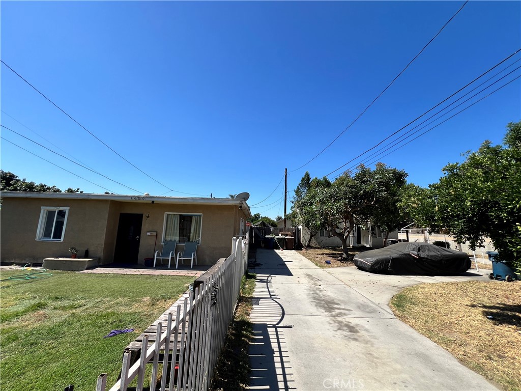 Investor Opportunity in Prime North El Monte!
Rare chance to own three detached single-family homes on an expansive 29,000+ sq ft lot with individual addresses: 11414 Lambert, 11420 Lambert, and 11381 Frankmont Ave. Each home is single-level and offers its own private space—ideal for multi-generational living or income-producing rentals.
11381 Frankmont: 2 Bed / 2 Bath
11414 Lambert: 2 Bed / 1 Bath
11420 Lambert: 2 Bed / 1 Bath
All units are tenant-occupied on month-to-month leases, offering flexibility for future development or rent increases.
The property is zoned for potential additions or redevelopment (buyer to verify with city), and is surrounded by newer construction in a fast-growing area. Conveniently located near shopping, schools, parks, and restaurants.
Don't miss this opportunity to maximize value in a sought-after El Monte neighborhood!