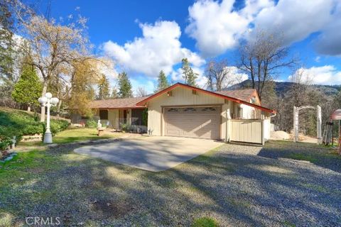 Photo of 5909 Evergreen Ln, Mariposa, CA 95338 (MLS # FR26008673)