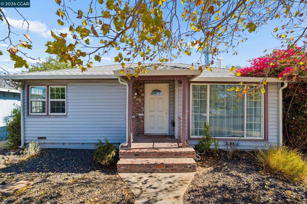111 Manor Dr