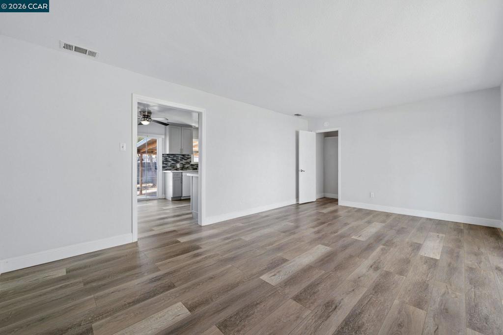 111 Manor Dr