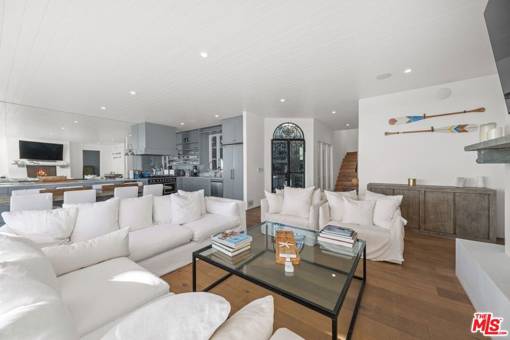 Properties 4 27212 Pacific Coast Highway