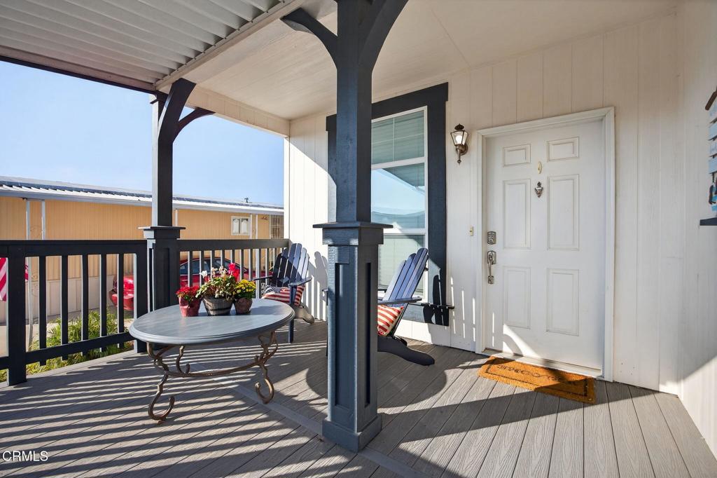 Imperial Oxnard MHP - 037004 - Manufactured In Park