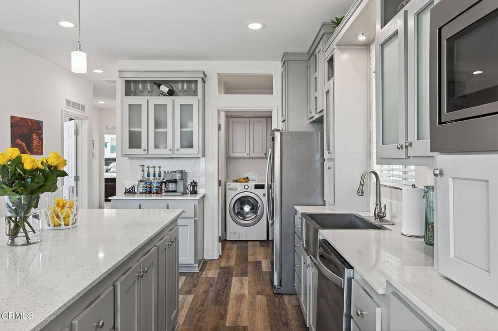 Imperial Oxnard MHP - 037004 - Manufactured In Park