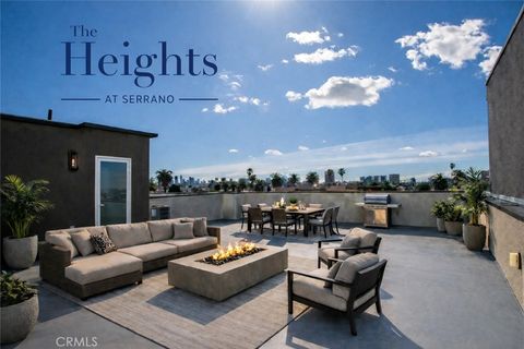 Photo of 542 N Serrano Avenue, Los Angeles, CA 90004 (MLS # SR26082785)