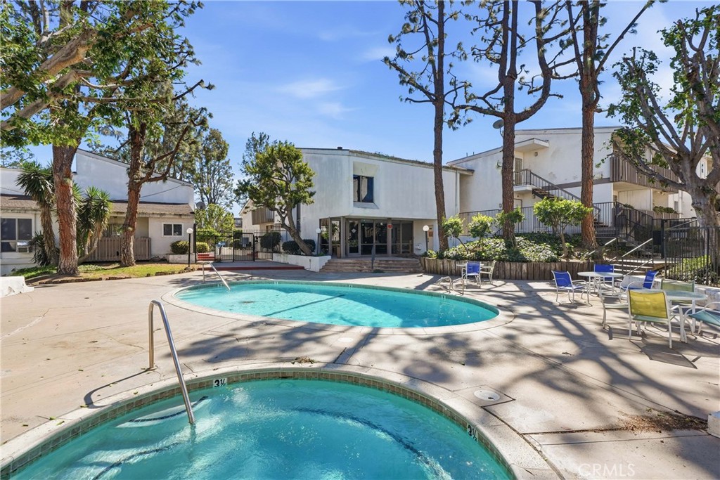 1661 Neil Armstrong 231