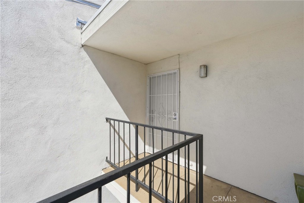 1661 Neil Armstrong 231