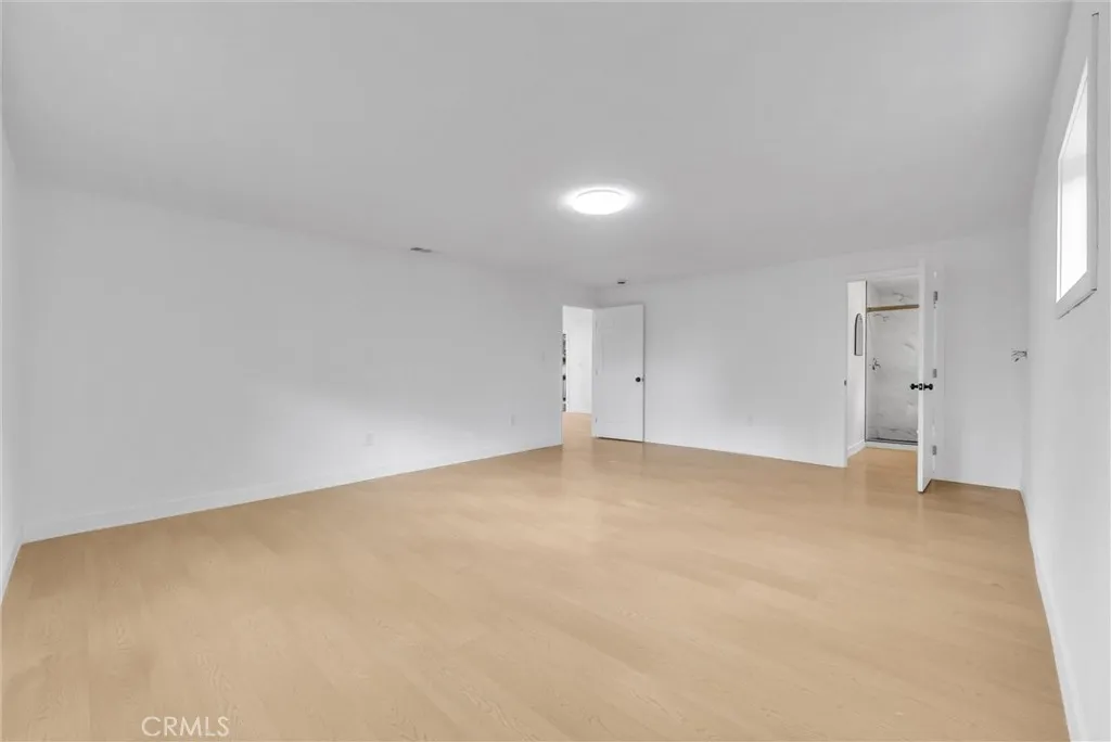 Pomona, California 91766, United States, 3 Bedrooms Bedrooms, ,2 BathroomsBathrooms,Residential,Contingent,130929