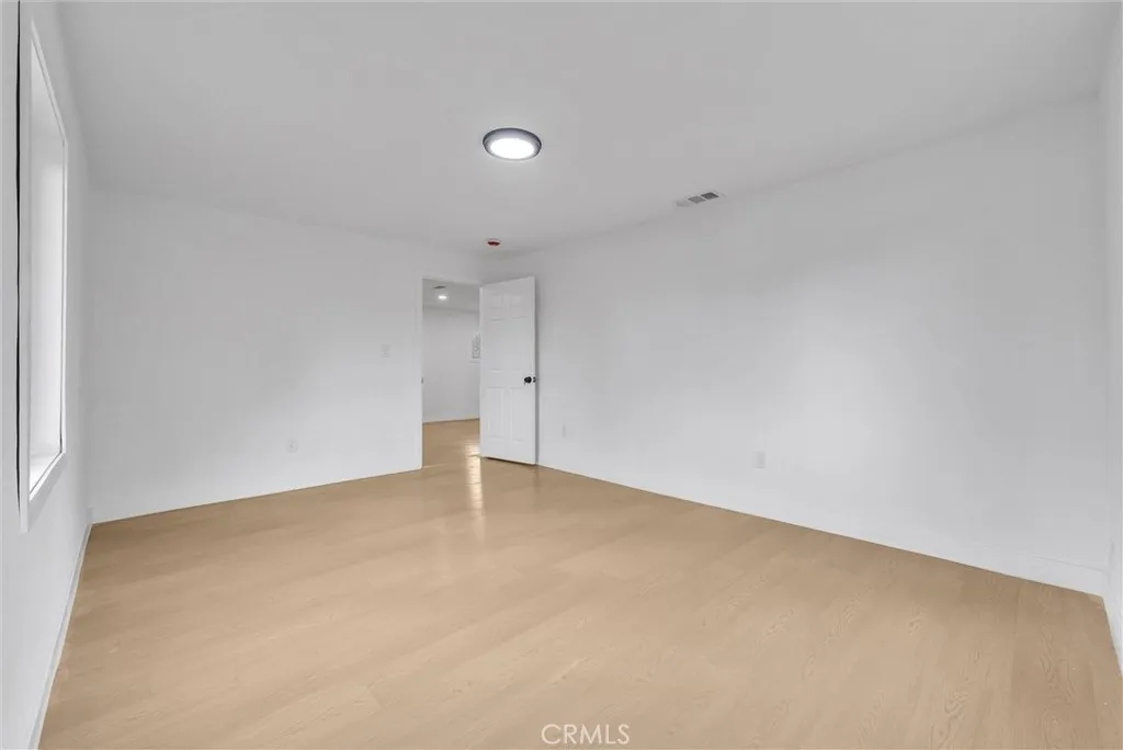 Pomona, California 91766, United States, 3 Bedrooms Bedrooms, ,2 BathroomsBathrooms,Residential,Contingent,130929