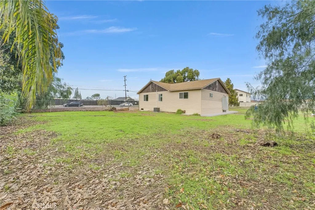 Pomona, California 91766, United States, 3 Bedrooms Bedrooms, ,2 BathroomsBathrooms,Residential,Contingent,130929