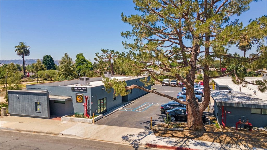 1269 N Park