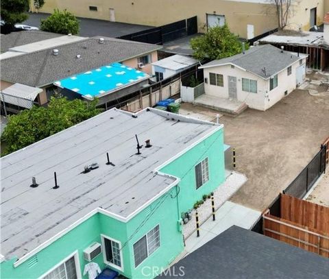 Photo of 4413 La Clede, Los Angeles, CA 90039 (MLS # DW26079851)