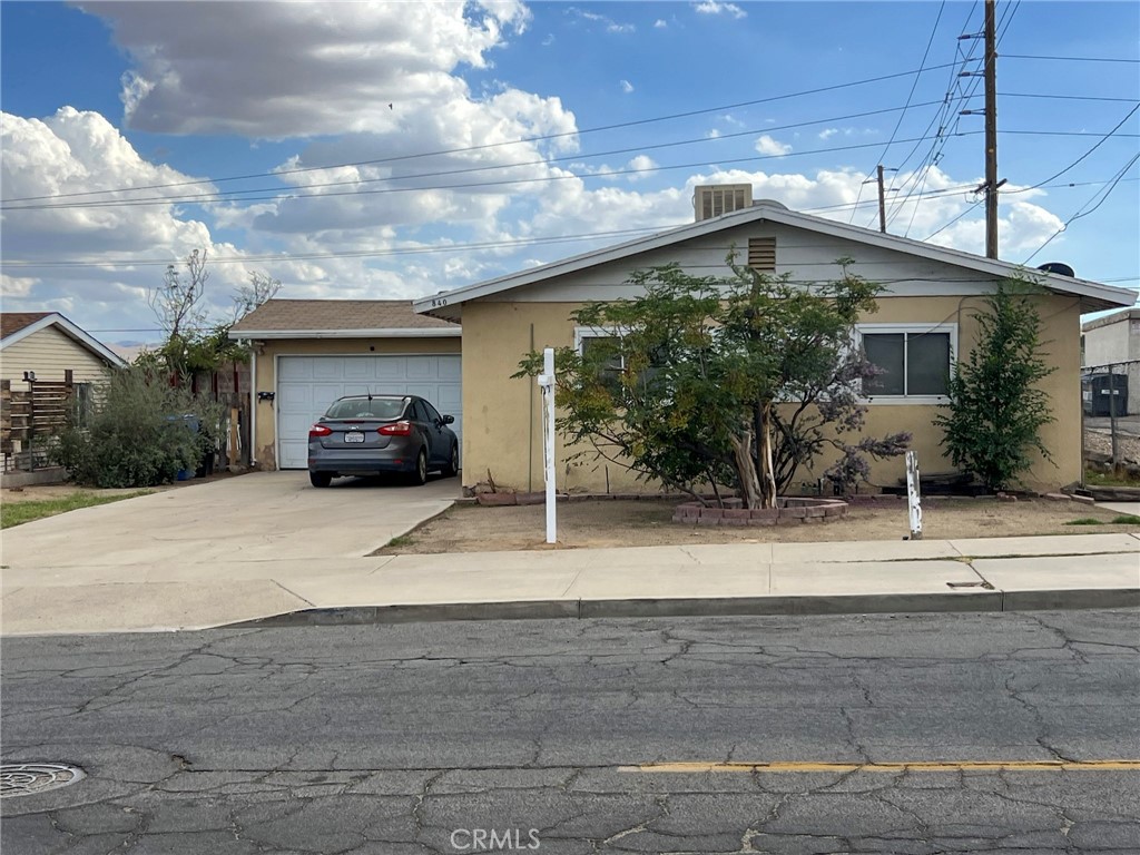 Discover the perfect investment opportunity with this conveniently located 3-bedroom, 2-bathroom home. Situated centrally in Barstow, it’s just minutes from the freeway, grocery stores, and schools, making it an ideal spot for families or those on the go.
This property boasts “good bones” and a spacious backyard, offering plenty of potential for the right buyer. While it does need some TLC, it’s a fantastic chance to put your own stamp on a home with a great foundation.
Included in the sale are a washer and dryer, along with all kitchen appliances, such as a microwave, coffee maker, and refrigerator. Additionally, the sale can include the current furniture, which features couches, a dining table, and bedroom sets.
Don’t miss out on this promising opportunity to create a beautiful home or a lucrative investment property!