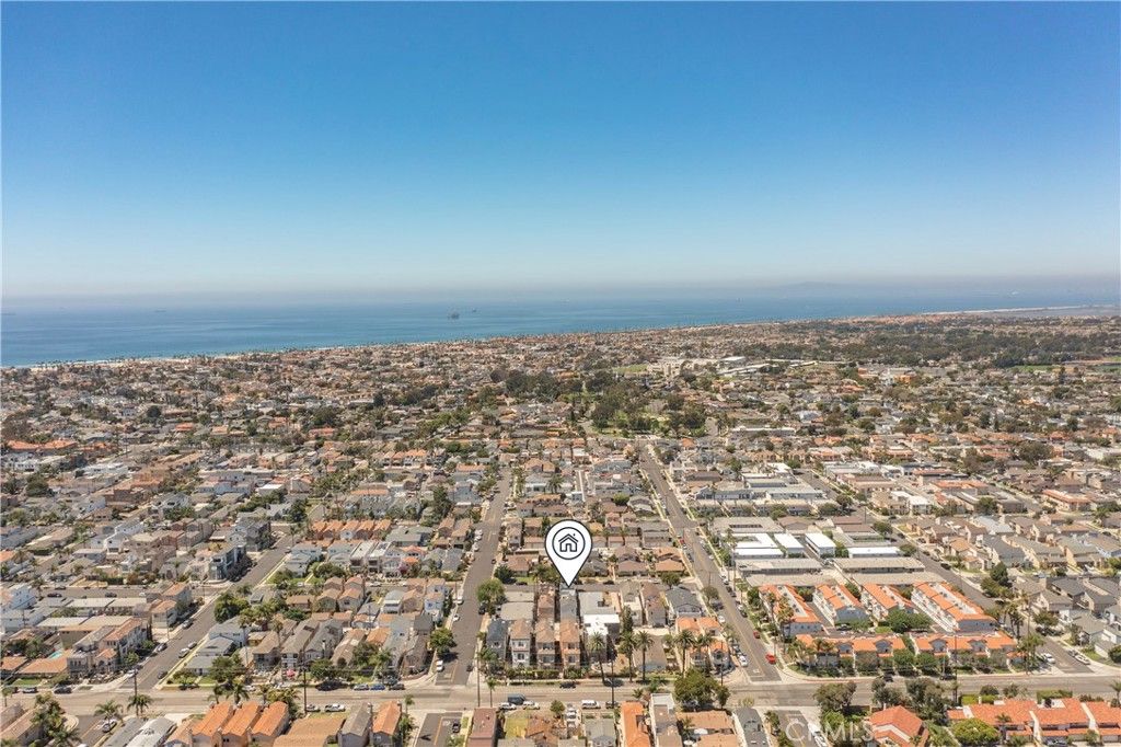 Photo of 1208 California Street, Huntington Beach, CA 92648 (MLS # OC25187665)