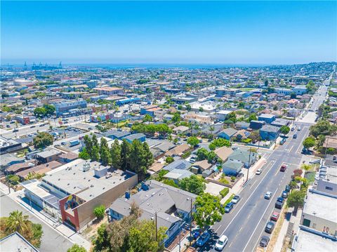 Tiny photo for 308 S Cabrillo Avenue #3, San Pedro, CA 90731 (MLS # SB25114565)
