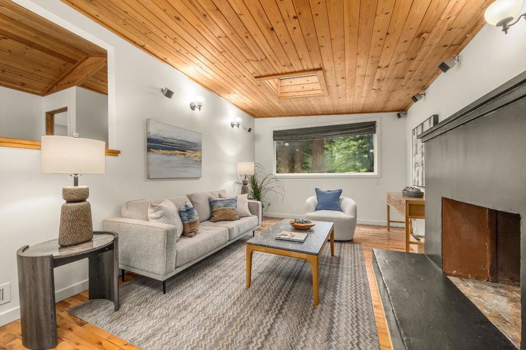 236 Caledonium Avenue