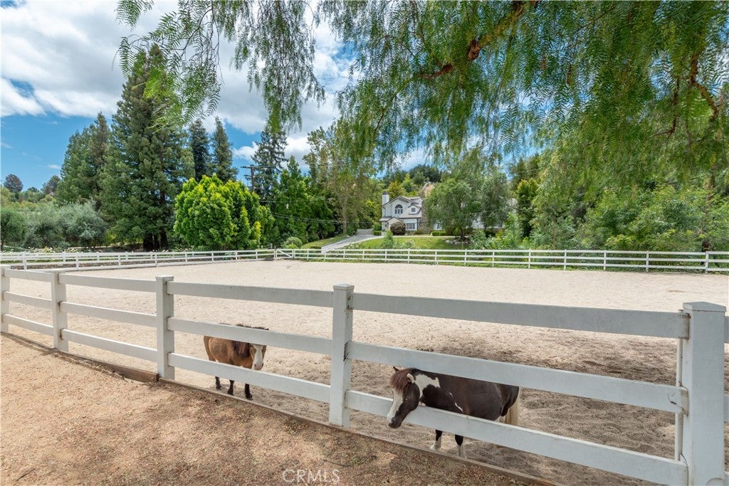 24232 LONG VALLEY Road