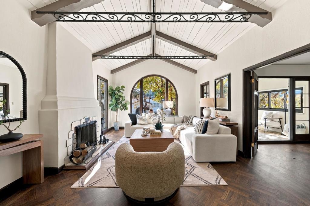 310 Palm Avenue