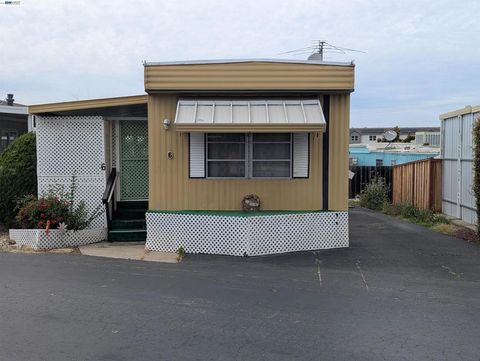 Photo of 3913 Castro Valley Blvd., Castro Valley, CA 94546 (MLS # 41129124)