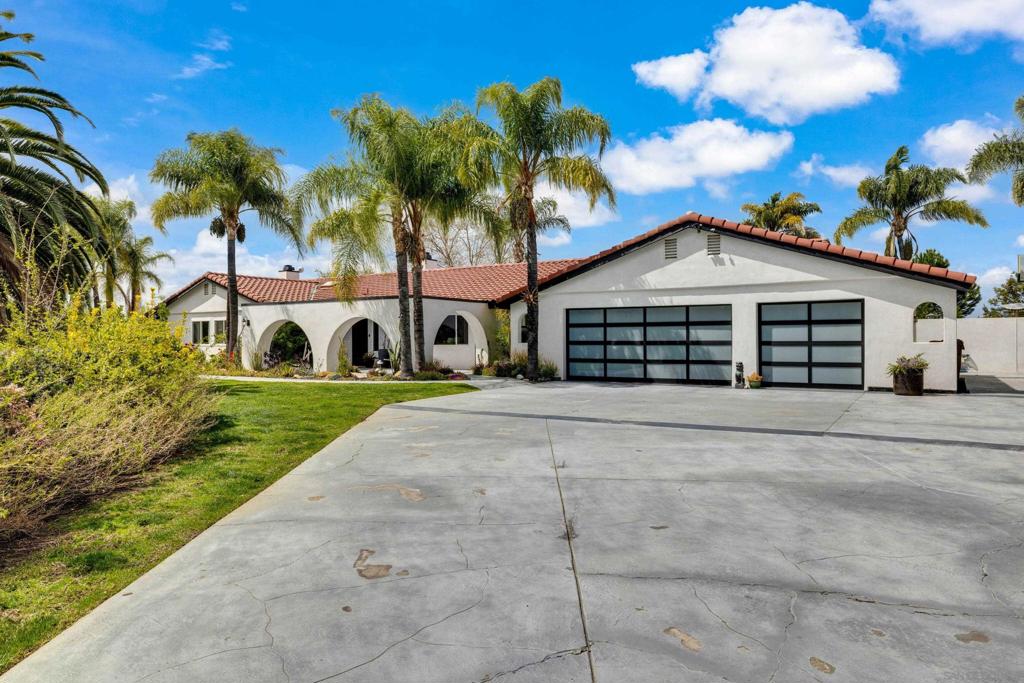 37389 Avenida Chapala