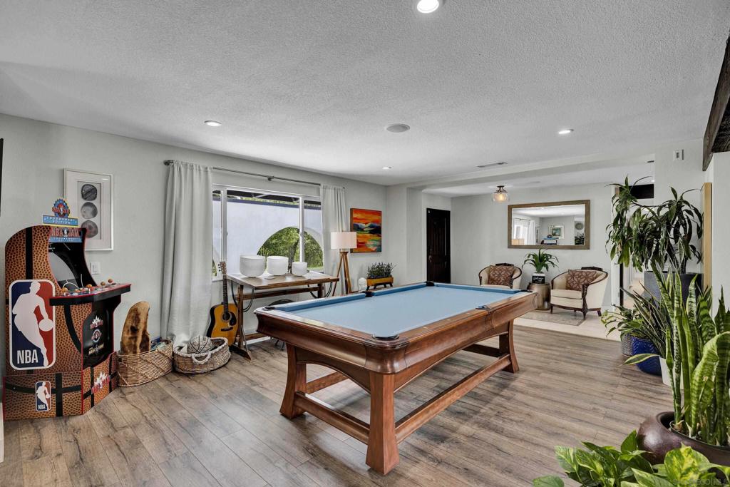 37389 Avenida Chapala