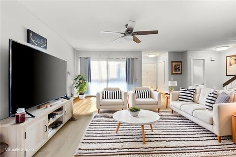 Photo of 1929 Glenoaks Blvd #122, San Fernando, CA 91340 (MLS # AR25275660)