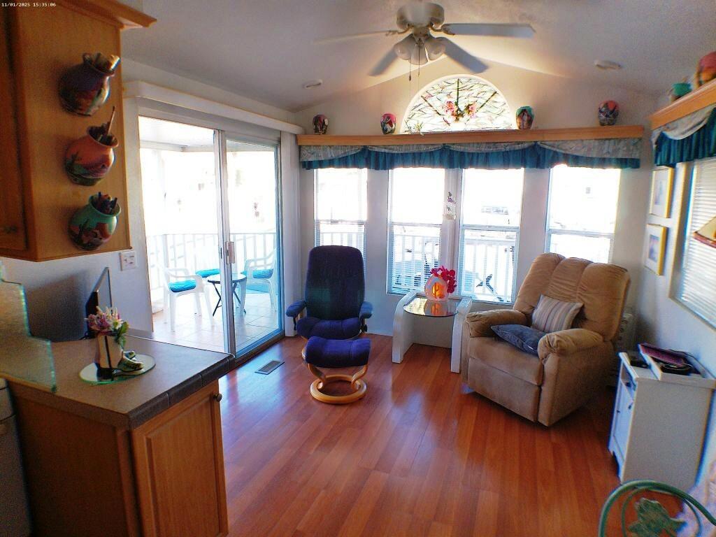 Rancho Casa Blanca - Manufactured In Park