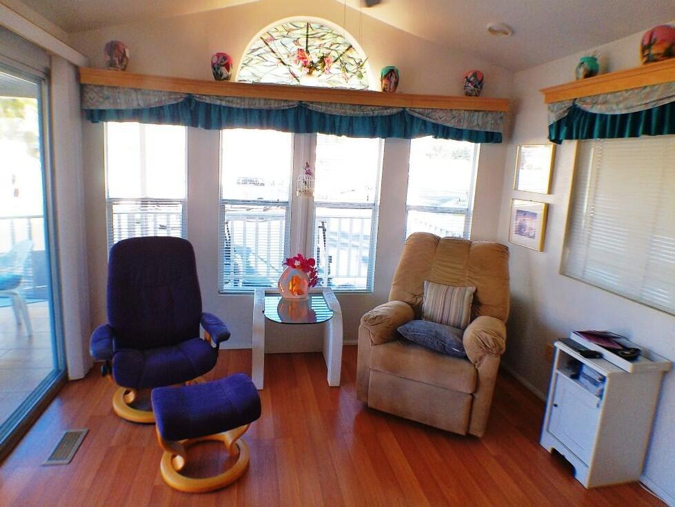 Rancho Casa Blanca - Manufactured In Park