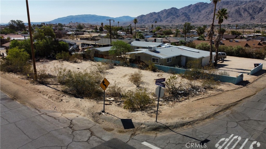 703 Sunnyslope Drive