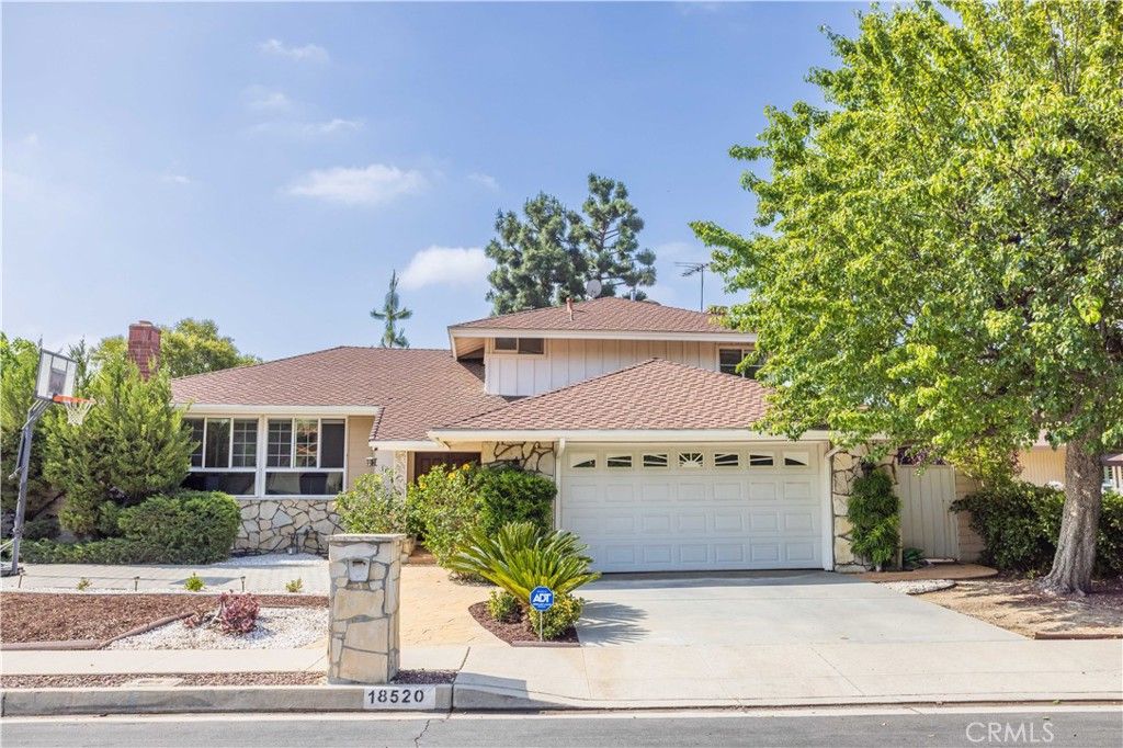 Photo of 18520 Asuncion Street, Porter Ranch, CA 91326 (MLS # SR26015247)