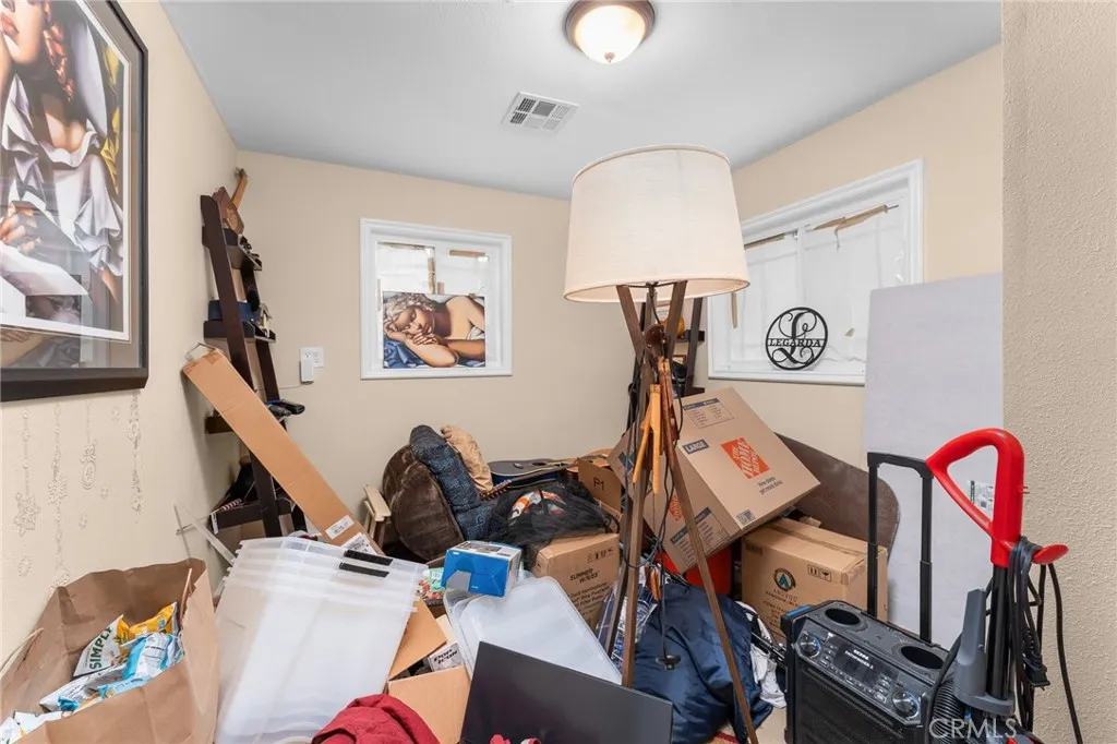 Riverside, California 92506, United States, 3 Bedrooms Bedrooms, ,2 BathroomsBathrooms,Residential,Active,177087