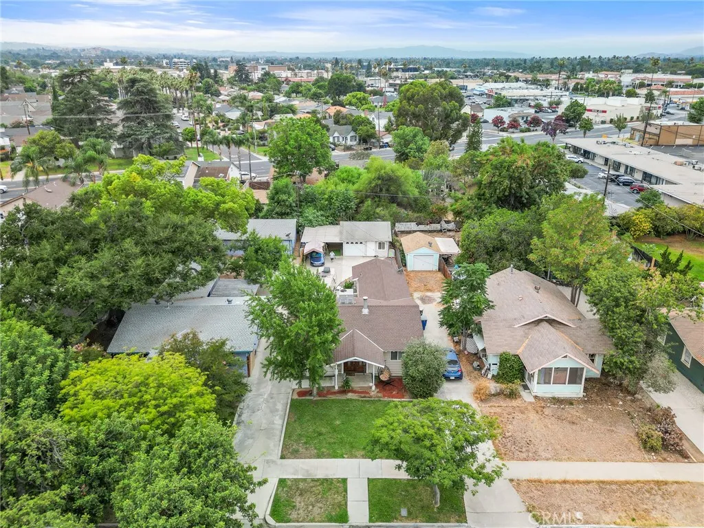 Riverside, California 92506, United States, 3 Bedrooms Bedrooms, ,2 BathroomsBathrooms,Residential,Active,177087