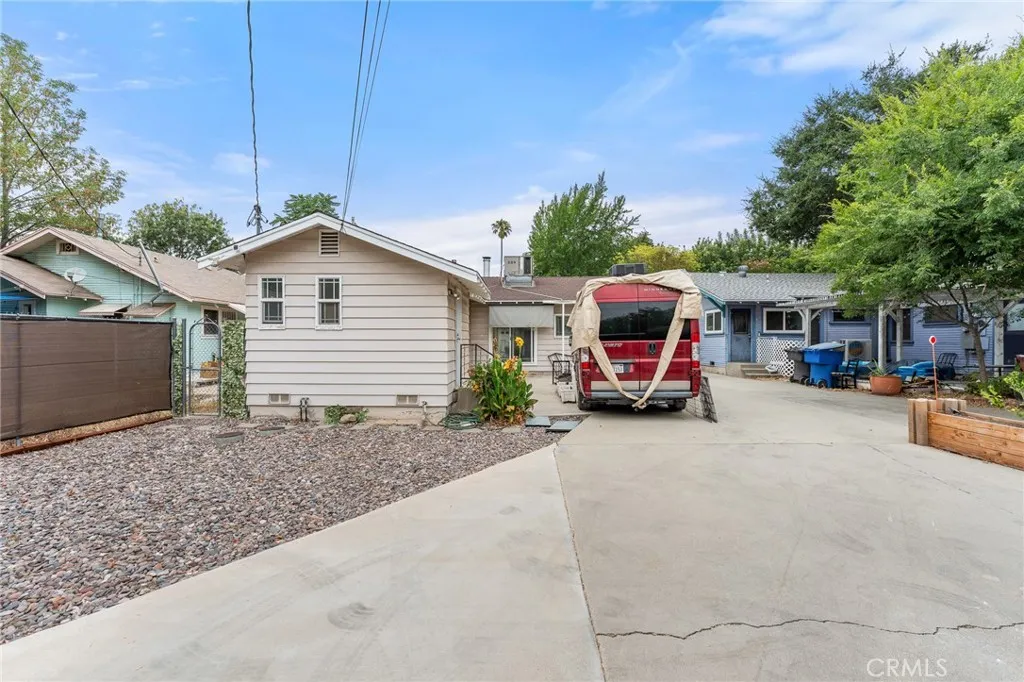 Riverside, California 92506, United States, 3 Bedrooms Bedrooms, ,2 BathroomsBathrooms,Residential,Active,177087