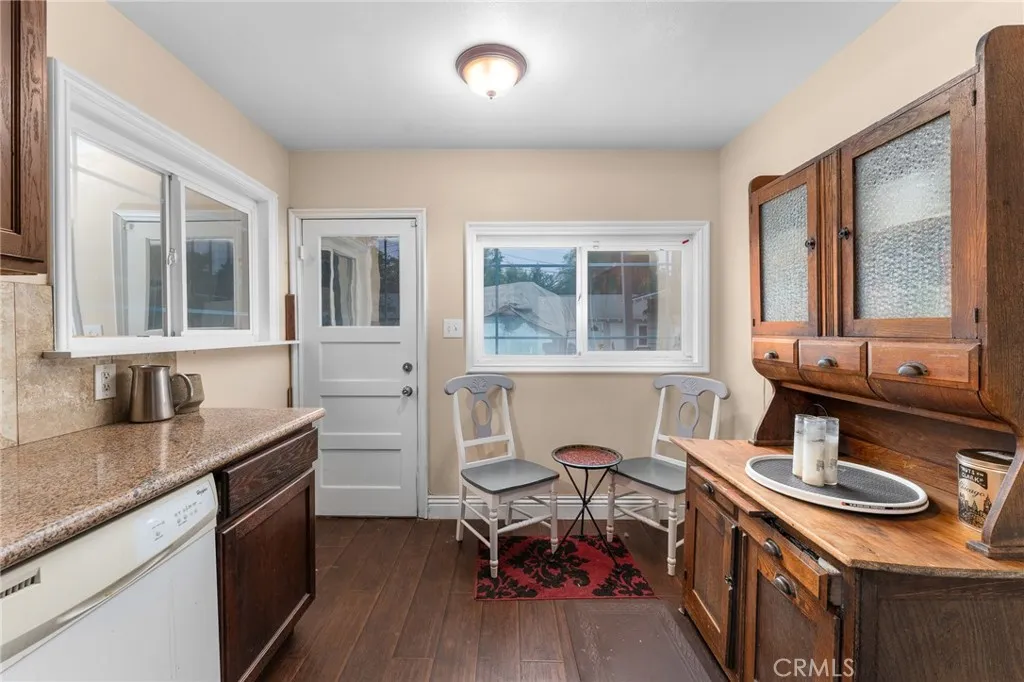 Riverside, California 92506, United States, 3 Bedrooms Bedrooms, ,2 BathroomsBathrooms,Residential,Active,177087