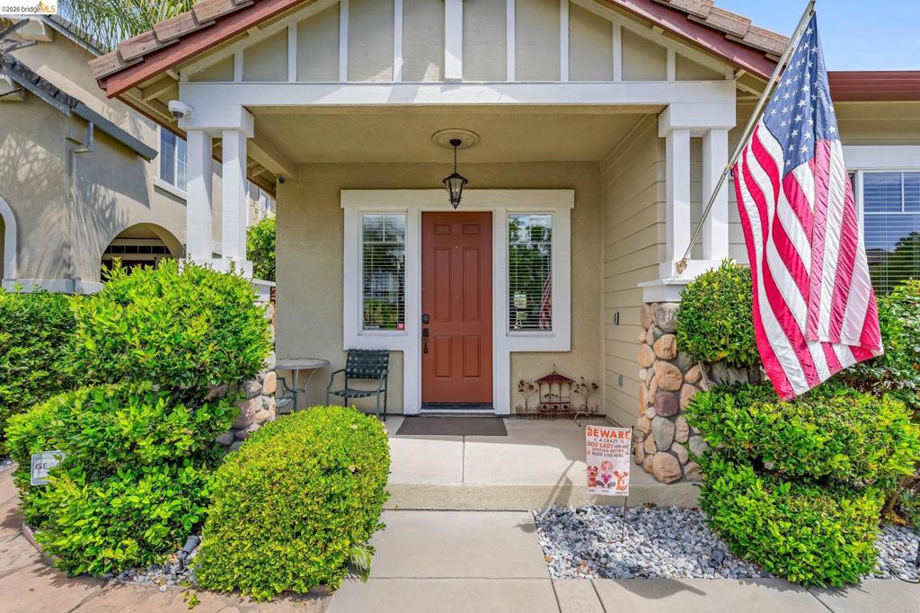 2611 Torrey Pines Dr