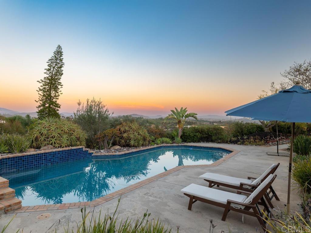 1097 Camino Alisos