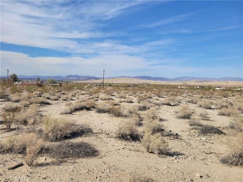 Photo of 75200 Foothill Drive, 29 Palms, CA 92277 (MLS # JT25082086)