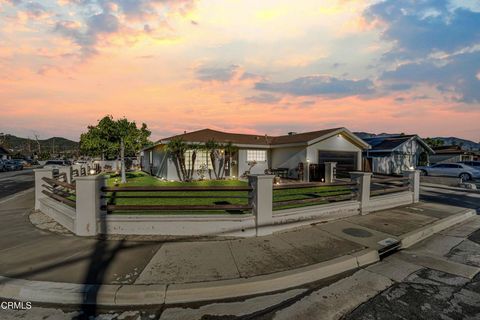 Photo of 521 W Santa Cruz Street, Santa Paula, CA 93060 (MLS # V1-33877)